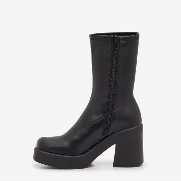 Black Women's Platform Boots - Picture 2 of 10